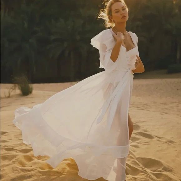 Homebodii Persephone Robe - White